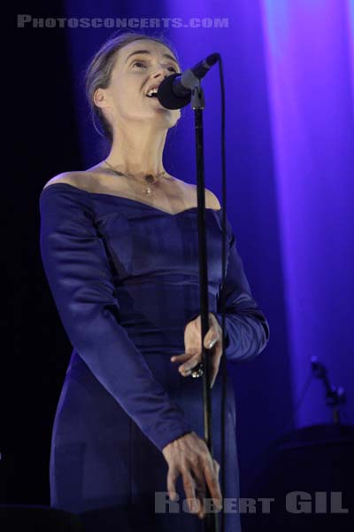 LISA GERRARD - 2007-04-15 - PARIS - Grand Rex - 